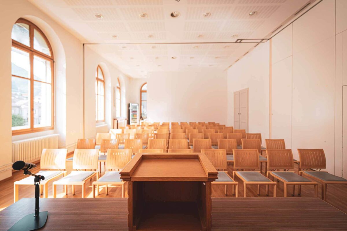 651dc794749c60cb411f9b73 Konferenzraum Brig mieten 3